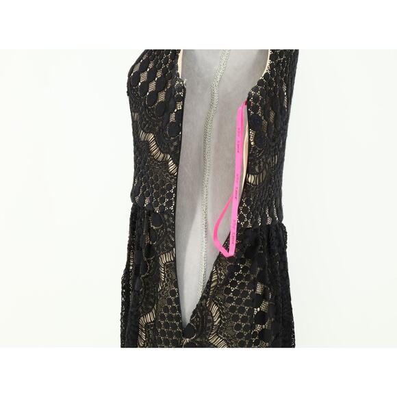 Betsey Johnson Dress Womens 4 Black Lace Beige Lined Side Zip Fit n Flare Party - Picture 9 of 12